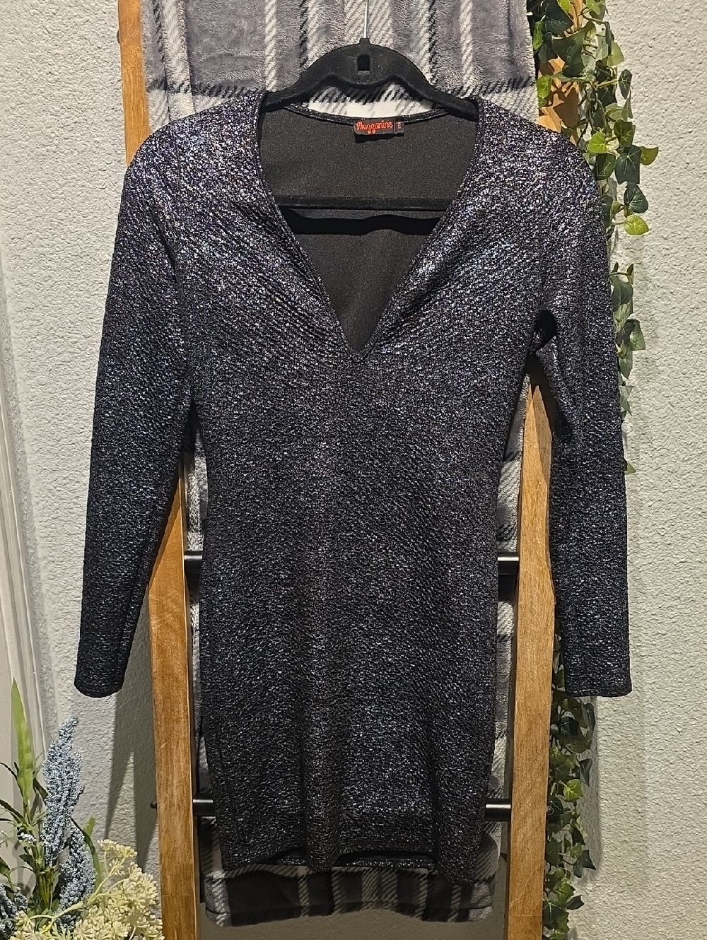 Sparkle V-Neck Mini Dress - Black